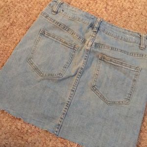 Forever 21 Skirts - Never Worn, High-Low Denim Mini Skirt Forever 21 Skirts - Never Worn, High-Low Denim Mini Skirt